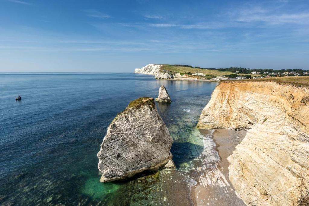 Chalet 57 Sandown Bay Holiday Centre Generous Money Off Ferry Crossings & Free Wifi, September And Halloween Deals Now On Экстерьер фото